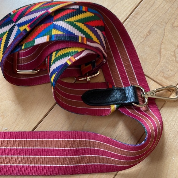 Guitar style Adjustable mixed color Wide adjustable crossbody strap - Picture 11 of 11